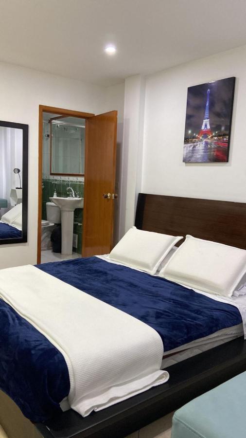 C Hotelera Rey.Es Bogotá Exteriör bild