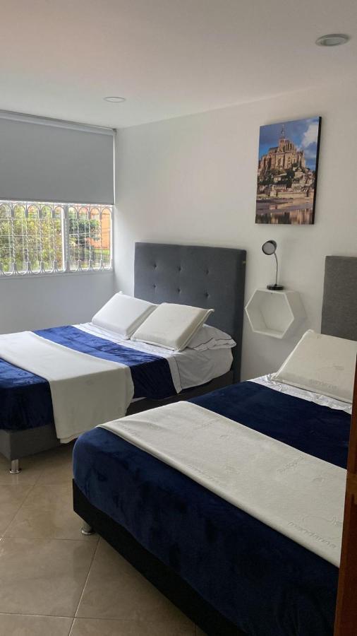 C Hotelera Rey.Es Bogotá Exteriör bild