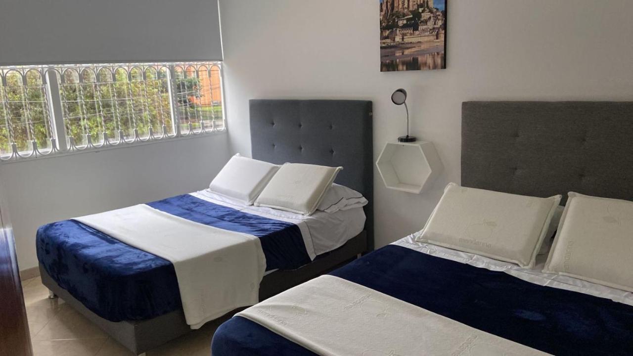 C Hotelera Rey.Es Bogotá Exteriör bild
